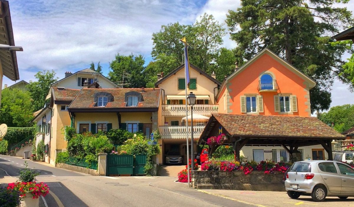 Comparaison Pregny-Chambésy communes voisines